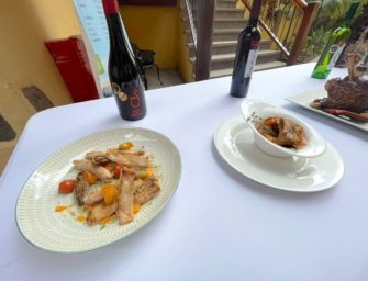 Las Jornadas Gastronómicas del Cochino Negro Canario maridan con vino de Agüimes