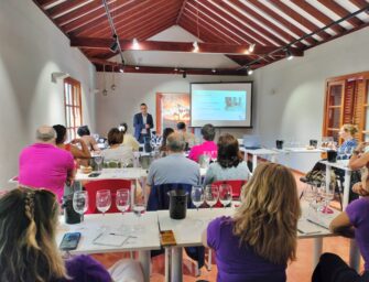 El Comité de Cata de la DOP Vinos de Gran Canaria se forma en análisis sensorial y detección de defectos en el vino.